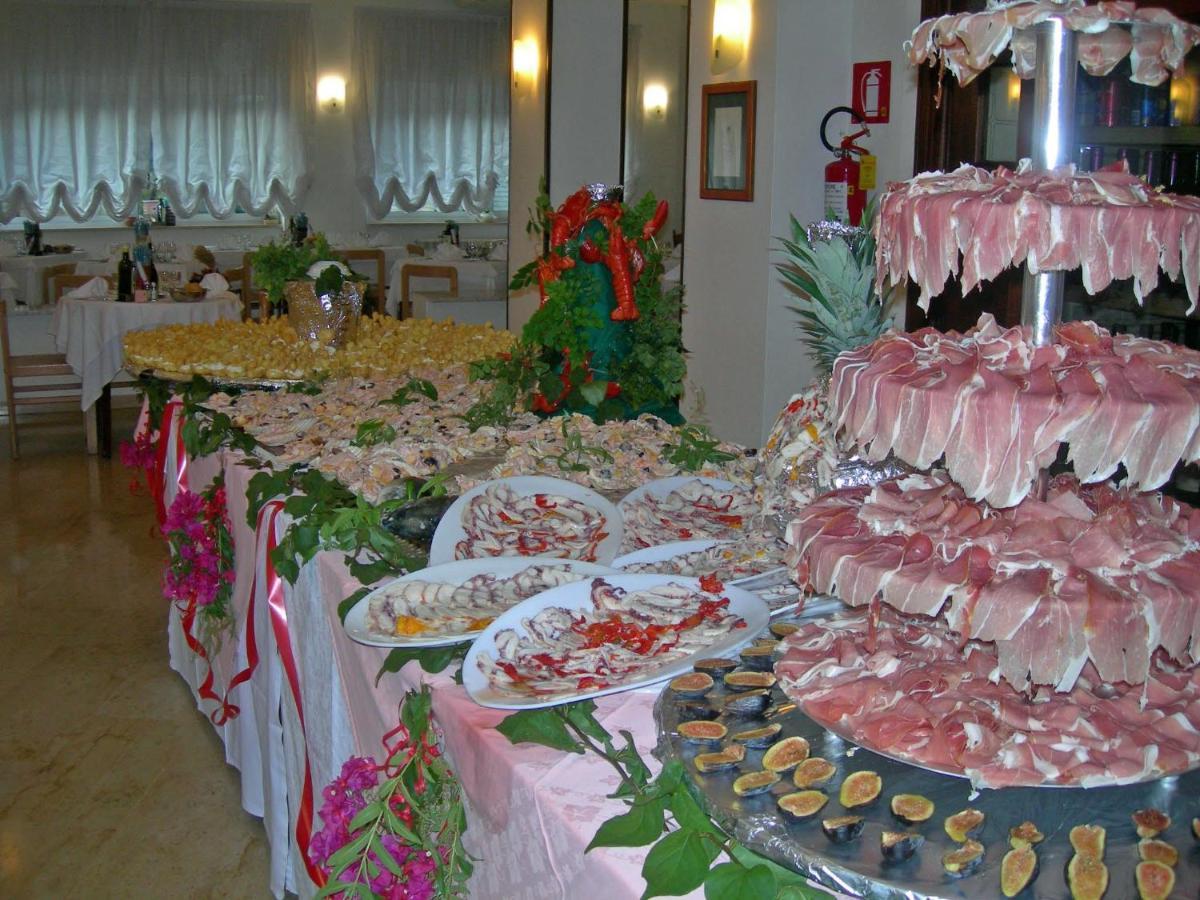 Hotel I Due Gabbiani Citr 9006 Marina dʼMarina dʼAndora Buitenkant foto