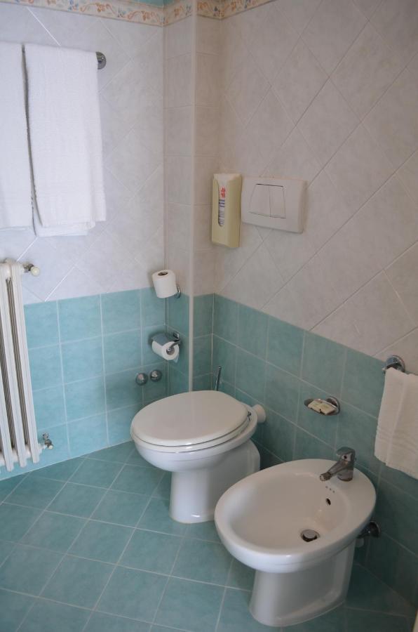 Hotel I Due Gabbiani Citr 9006 Marina dʼMarina dʼAndora Buitenkant foto