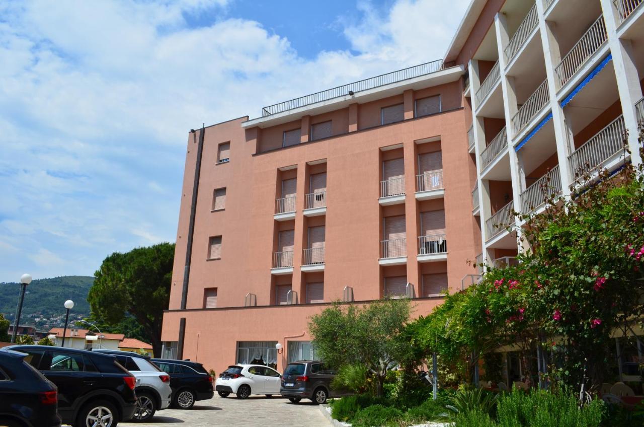 Hotel I Due Gabbiani Citr 9006 Marina dʼMarina dʼAndora Buitenkant foto